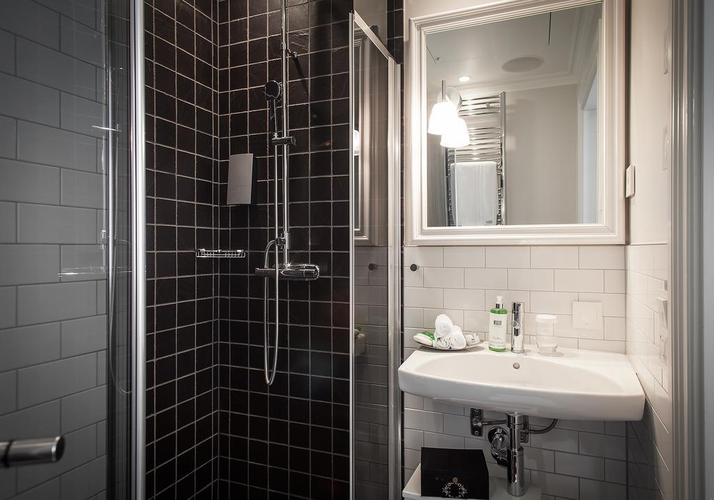 Hotel Villa Anna Uppsala Bagian luar foto